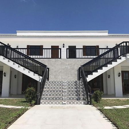The Mansion Hotel Mabalacat Eksteriør billede