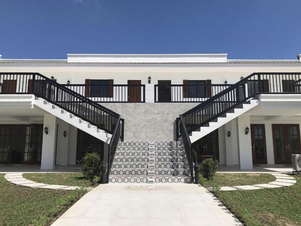 The Mansion Hotel Mabalacat Eksteriør billede